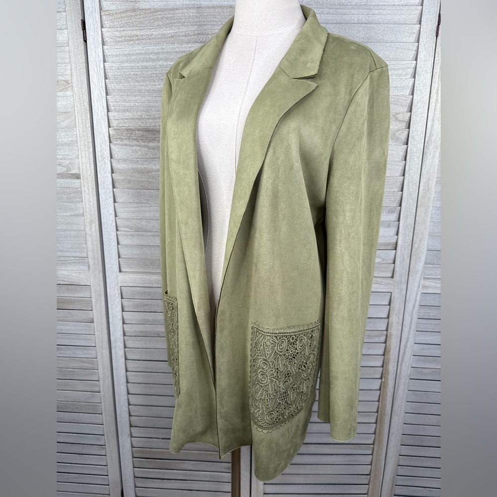 SOLITAIRE (Anthropologie) Faux Suede Open Front Blazer with Crochet Pockets-L
